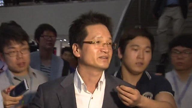 윤중천, 영장 기각 후 첫 소환...'성범죄' 새 단서 확보 / YTN