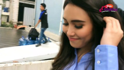 Pulang Dari Luar Negeri, Ayu Ting Ting Irit Bicara