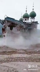 Çin, Uygur Müslümanlarının camilerini yıkıyor (3)