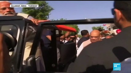 India Elections: Supporters turn out in their thousands to greet Modi as he casts his ballot on "Super Tuesday"