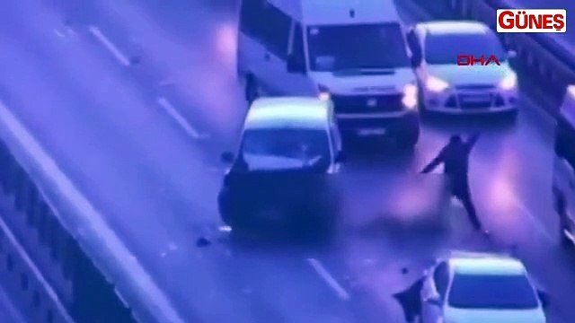 D-100'de 2 kadına otomobilin çarptığı anlara ilişkin görüntüler ortaya çıktı