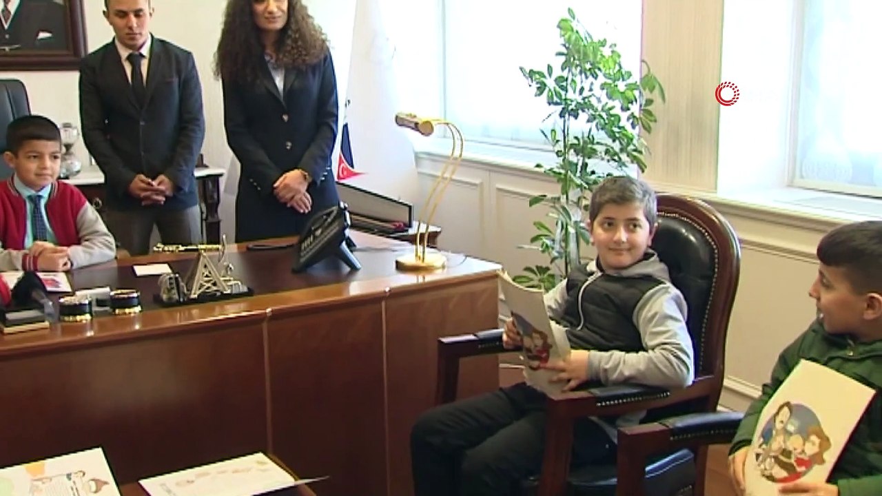 Siirtli minikler, Ankara’da Bakan oldu