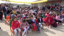 Tekirdağ Çorlu'da Anne ve Babalar Çocuklarına Gösteri Yaptı