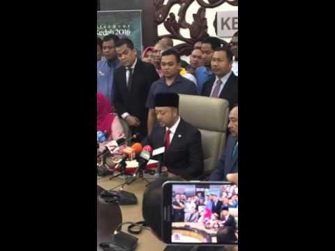 Mukhriz letak jawatan