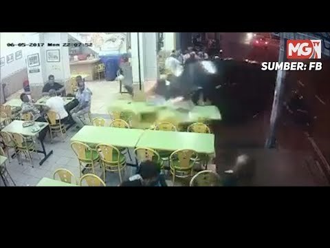 Alza terbabas ke dalam restoran