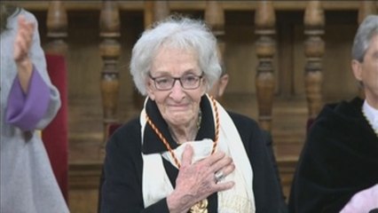 Ida Vitale ve en la locura del Quijote "la irrupción de un frenesí poético"