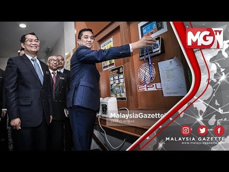 TERKINI: Azmin Ali Mula Tugas di Putrajaya
