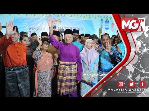 TERKINI : Saya Bersalaman Dah 55 Ribu Orang' - Tun Mahathir