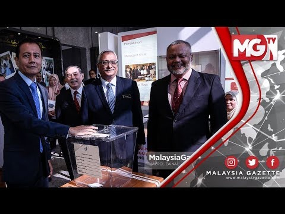 TERKINI : "Azhar Azizan Lapor Diri Memulakan Tugas Pengerusi SPR Yang Baharu"