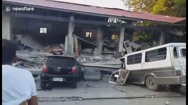 Rescuers search for survivors in Philippine earthquake rubble