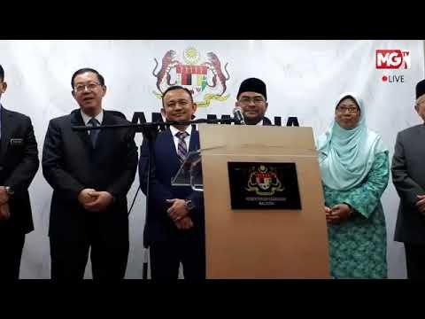 MGTV LIVE - Menteri Hadir Di Majlis Penyerahan Cek Kepada Sekolah Tahfiz Berdaftar