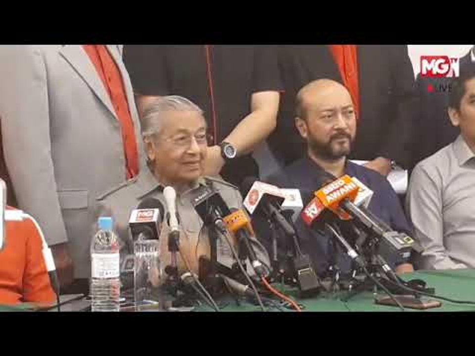 Sidang Media Majlis Pimpinan Tertinggi Bersatu oleh Tun Dr Mahathir Mohamad di Yayasan Al Bukhary