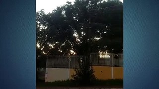 Morador reclama de poste sem luz na Avenida Papagaios