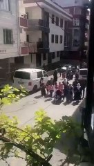 Küçükçekmece'de 5 yaşındaki çocuğa cinsel istismar; mahalleli karakol önünde eylem yaptı