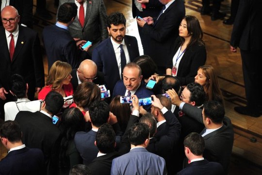 Çavuşoğlu : Alacağımız S400'ler NATO Sistemlerini Düşman Olarak Görmeyecek.