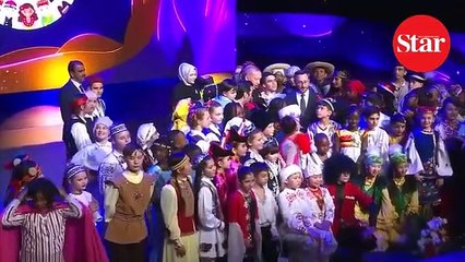 Başkan Erdoğan çocuklarla düet yaptığı anların görüntülerini paylaştı