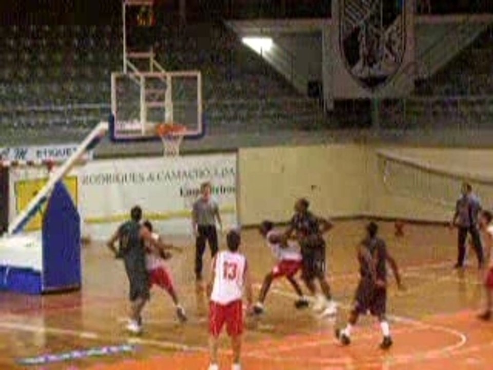 Vitória 80 - 76 Fisica 2