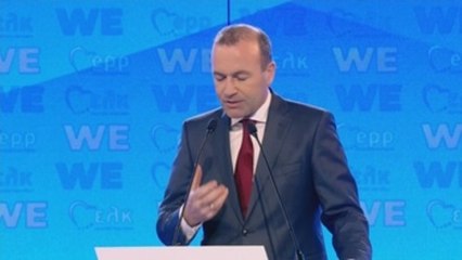 Weber insta a la "unidad" en su inicio de campaña a la presidencia de la CE