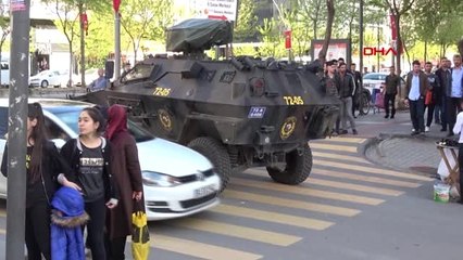Batman Silahlı Koca, Tartıştığı Eşini Kafede Rehin Aldı