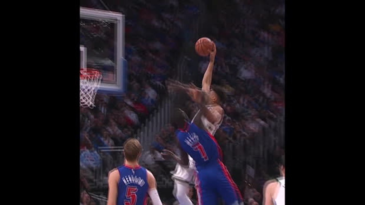 Giannis dunks over Pistons as Bucks seal semi-final spot