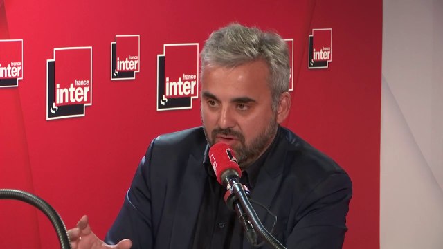 Alexis Corbière, député LFI de Seine-Saint-Denis, revient sur l'interview fleuve de Jean-Luc Mélenchon dans Libération : La question c'est d'abord de s'adresser à ces millions de gens qui se disent que l'élection qui vient n'a pas d'enjeu