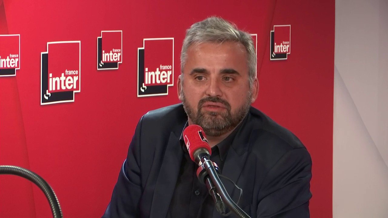 Alexis Corbière, député LFI de Seine-Saint-Denis : "Raphaël Glucksmann, c'est une caricature. Il veut tout changer en gardant les mêmes"