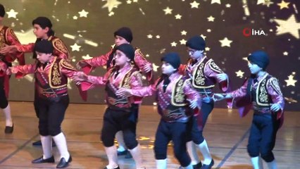 Mektebim yıldızları 23 Nisan özel gösterimi için sahne aldı