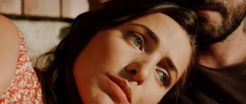 BLACK & WHITE MYRON __ '''ΜΠΑΤΣΕΛΟΡ 2''' (1ο) Γιάννης Τσιμιτσέλης, Θανάσης Βισκαδουράκης, Νίκος Βουρλιώτης, Ηλίας Μελέτης, Βασιλική Τρουφάκου, Τόνι Σφήνος, Δημήτρης Τζουμάκης, Δημήτρης Πιατάς, Άννα Κουρή, Γιώργος Μαυρίδης, Λευτέρης Ζαμπετάκης