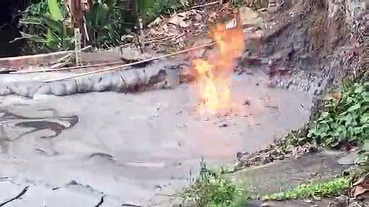 Un volcan de boue à Taïwan