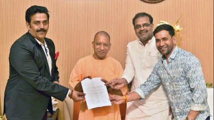 Yogi Adityanath ने Nirahua और Ravi Kishan पर ये क्या बोल दिया ? | वनइंडिया हिंदी