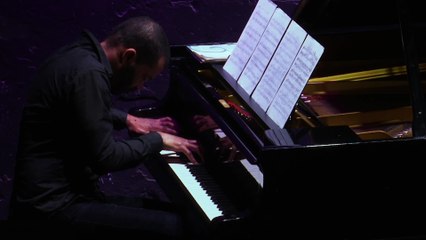 Henry Cowell : First Irish Legend (The Tides of Manaunaun) (Wilhem Latchoumia)