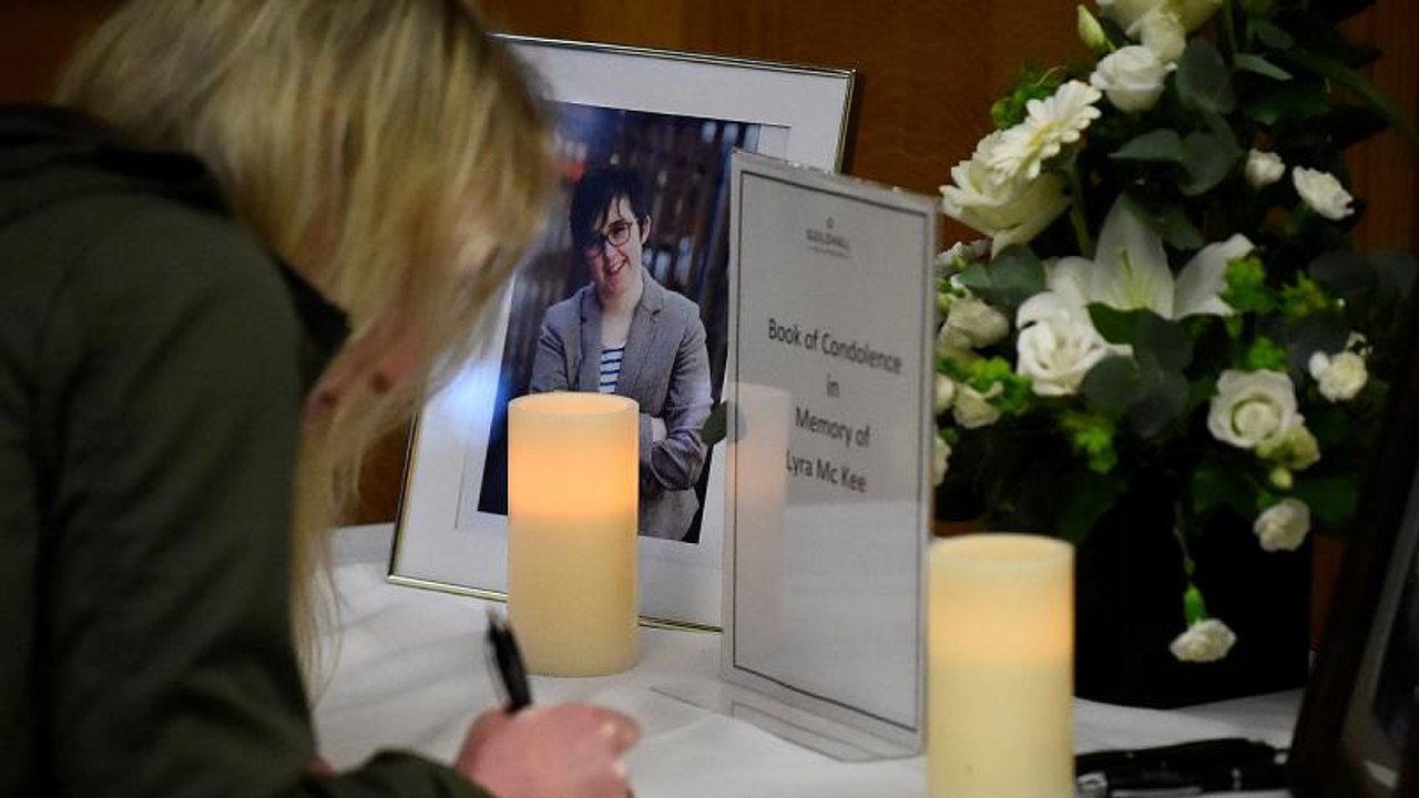 Lyra McKee († 29): Die Frage nach dem Warum?