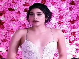 Janhvi Kapoor Milky Cleavage Flaunted at Lux Golden Rose Awards