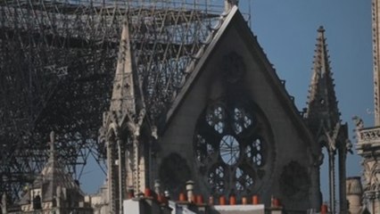 La policía halló colillas en los andamios donde surgió el fuego de Notre Dame