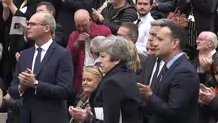 Periodista asesinada en Irlanda del Norte, honrada en su funeral