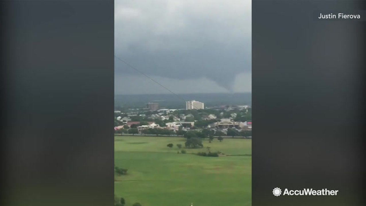 Texas A&M class watches tornado touch down