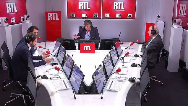 Les actualités de 22h - Emmanuel Macron regrette d'avoir donné le sentiment d'être dur
