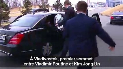 Poignée de mains entre Poutine et Kim Jong Un