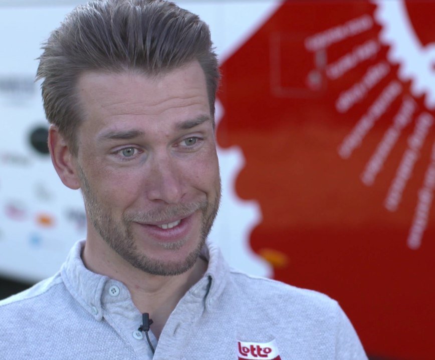 Roger Kluge on the road and track