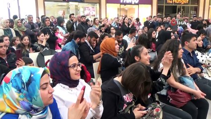 ‘O iş bende’ filmi oyuncuları Diyarbakır’da hayranlarıyla buluştu