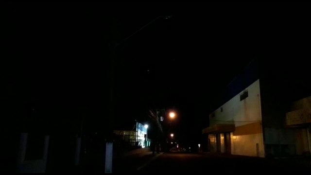 Postes com lâmpadas queimadas geram reclamações no Bairro Pacaembu