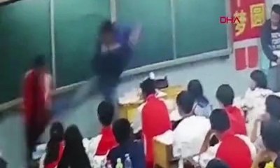 Derste konuşan ve yemek yiyen öğrencilerini darp etti