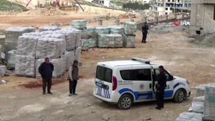 El ele tutuşarak intihar girişiminde bulunan genç kızlardan biri taburcu edildi