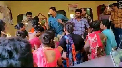 போலீஸ் நிலையம் முன்பாக ரவுடி மனைவி தீக்குளிக்க முயற்சி-வீடியோ