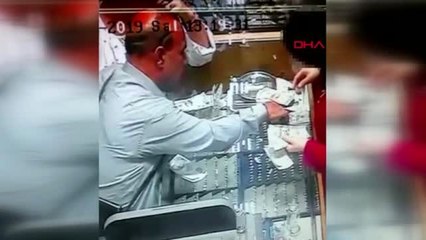 Antalya Iranlı Hırsızlar Kuyumcudan 2 Bin 500 Dolarlık Hırsızlığa 2 Gözaltı