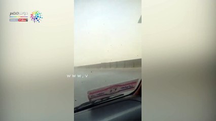 قارىء يرسل فيديو لعاصفة رملية على طريق الصعيد الحر "الكريمات"