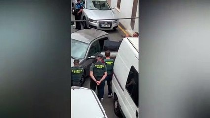 Increpan al presunto asesino de Adeje