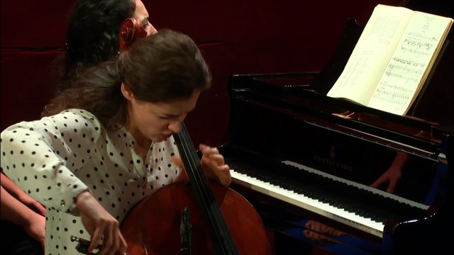 Claude Debussy : Sonate pour violoncelle et piano en ré mineur (Kobekina/Kouider)