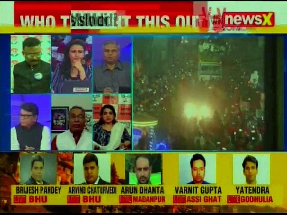 PM Narendra Modi arrives at Dashashwamedh Ghat for Ganga Aarti, Varanasi | Lok Sabha Election 2019