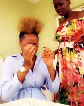 La réaction de ses amies quand cette fille avoue son crime est à mourir de rire !